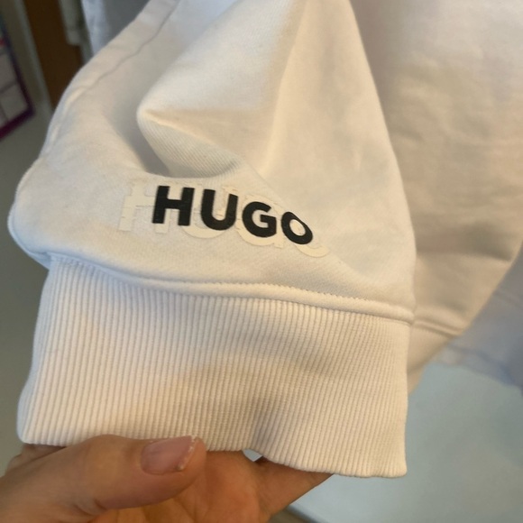 Hugo men's XL White crewneck sweater with black logos - Picture 4 of 12